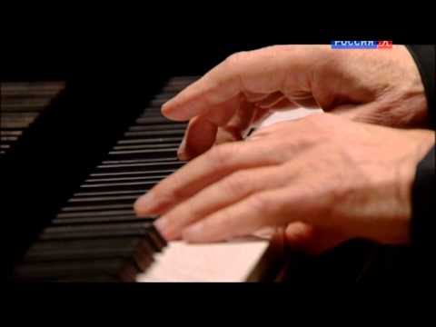 Mozart. Piano Concerto N 23. Adagio. Christoph Eschenbach.