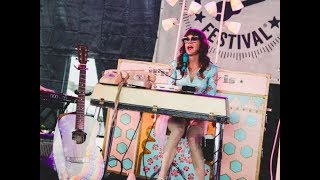 Jenny Lewis live at Mountain Jam playing new song "Party Clown"