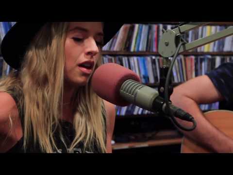 ZZ Ward - Cannonball - Live on Lightning 100