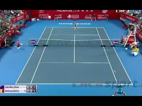 Daria Gavrilova vs Monica Niculescu , Gavrilova hits the net powerfully