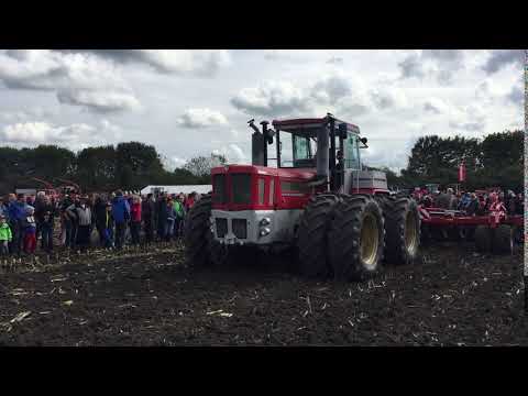 Schlüter Profi Trac 5000 TVL on Schlüter Field Day in Bavaria