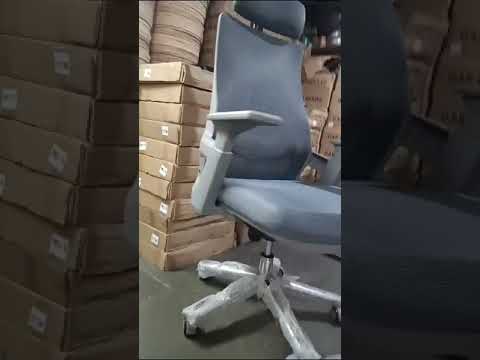 Stud ergonomic executive chair