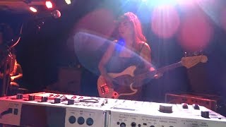 L.A. Witch - Baby In Blue Jeans, V11 23-09-2017