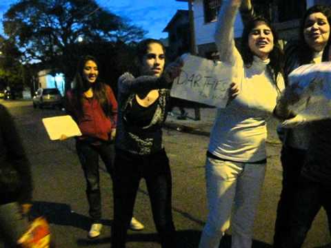 Esperando a Juan Darthes.