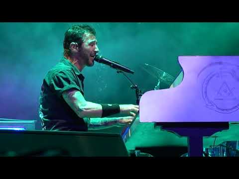 Godsmack - Under Your Scars - Live at UFEST in Phoenix 5.6.23