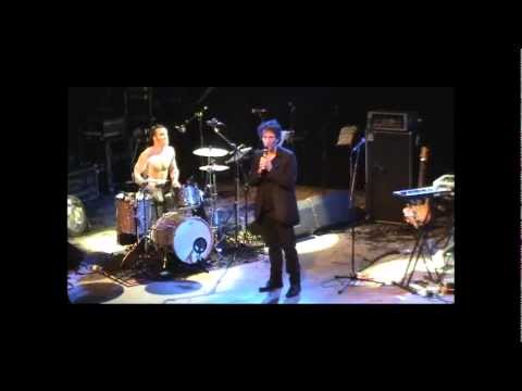 Amanda Palmer live in Vienna 2011 - The problems with saints featuring Neil Gaiman 7/23