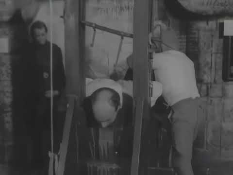 MADAME TUSSAUD'S CHAMBER OF HORRORS GUILLOTINE (24th June 1969)