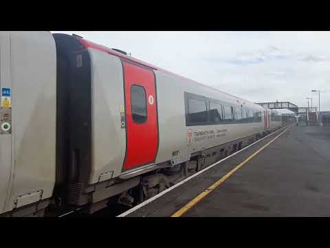 Transport For Wales Class 175 (175113) Departing Pembrey and Burry Port On 31/10/22