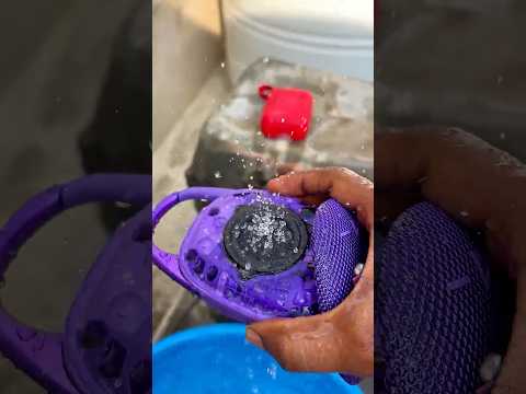 JBL Clip 5 and Go 4 goes into water