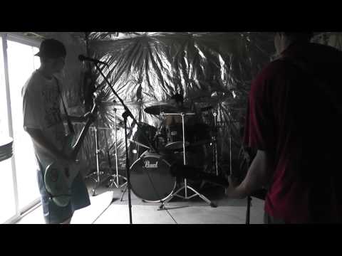 The Reacharounds- Detroit Rock City (Cover)
