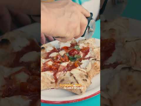 pizza em formato de estrela em Tóquio é ironicamente boa