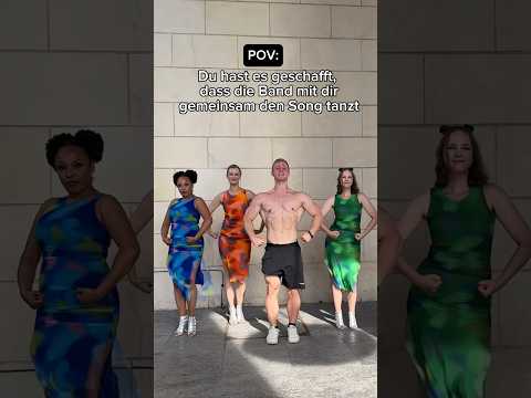 BizepsTrizeps mit der Band Laing #gym #bizepstrizeps #bodybuilding #fitness #muskelaufbau #tanz