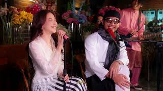 Download lagu Daiyan Trisha - Jom Raya feat. Amir Ahnaf (Live Version) mp3