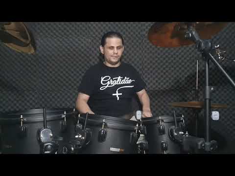 Ruan Lins na batera! 😂😂