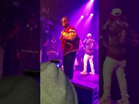 Freeky Zeeky - We Hustle (Live Performance)