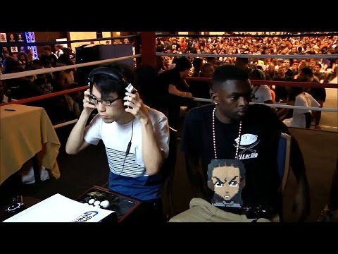 USF4 - CEO 2015 Top 8 (part 1)