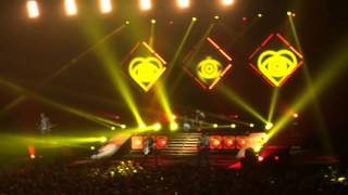 All Time Low - Satellite/Kicking and Screaming live 11/14/15