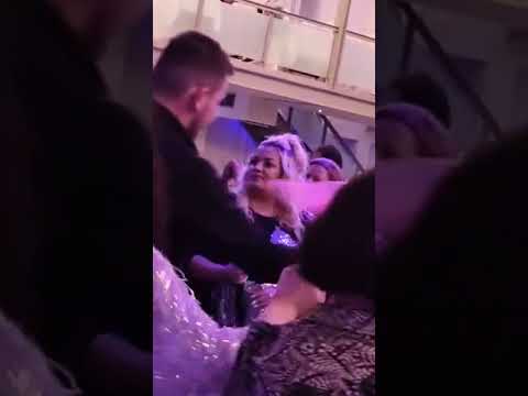 Denisa Laska live Iraklio