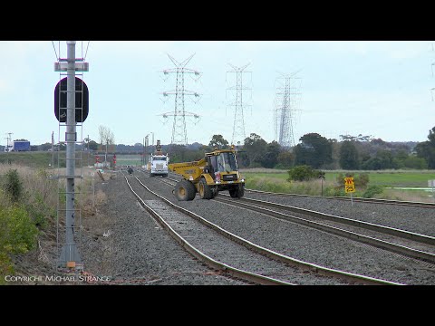 TENEX Rail Hydrema 912ES Articulated Dump Truck Goes Off-Road (17/9/2021) - PoathTV Australian Train