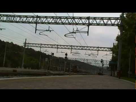 E652 001 con 20 tramogge in transito a Monfalcone