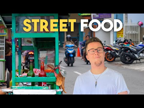 Indonesia's Street Food (MUST TRY DISHES)