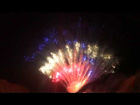 SCZF93 - 100s Ti Crackling Willow w Blue & Red Strobe