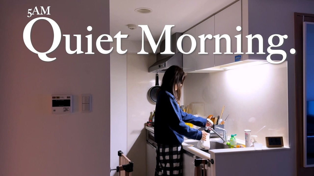 [5AM] Morning Routine in Tokyo Before Work | Cozy Rainy Morning & Mochi Pancakes