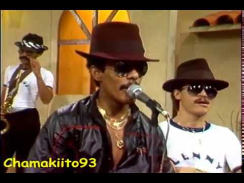 ARAMIS CAMILO Y LA ORGANIZACION SECRETA - Hello (80's)