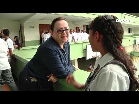 download lagu mp3 mp4 Sonia Uribe, download lagu Sonia Uribe gratis, unduh video klip Sonia Uribe