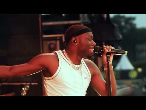 TIAKOLA - COUCHER DE SOLEIL version live 2025 #tiakola #live #liveperformance #music #melo 