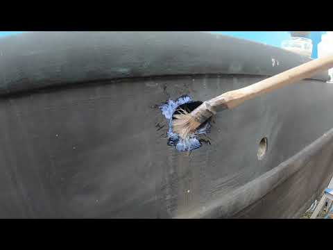 VLOG 89, Narrowboat fit out = PAINTING THE STERN, TILLER & GUNWALE