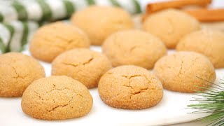 Chewy Ginger Molasses Christmas Cookies | Easy & Delicious Edible Gift Idea