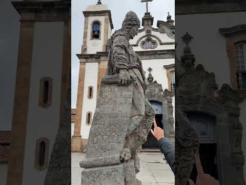 Sabia que os 12 profetas de Aleijadinho, podem esconder referências à Inconfidência Mineira? 👀