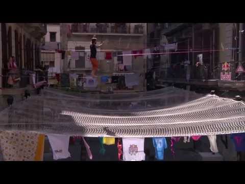 Slackliners fly high on Naple's lines