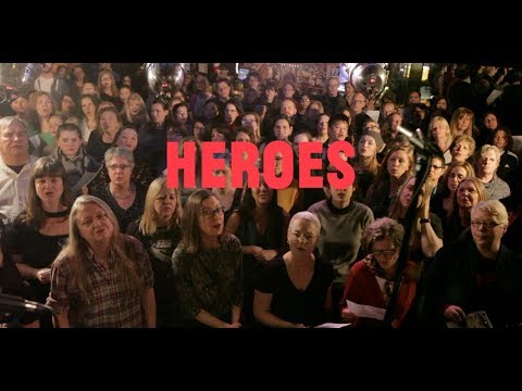 Choir! Choir! Choir! sings David Bowie - Heroes
