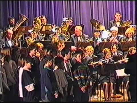 Godba Dobrepolje in Otroški pevski zbor OŠ Dobrepolje - Kekčeva pesem (26.12.1998)