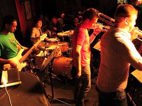 London Horns Live - Da Funk