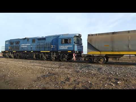 HERMOSO TREN DEL (TAC) TREPANDO LA RAMPA A TODA POTENCIA DELPUEBLO DE (TORTUGAS)santa fe