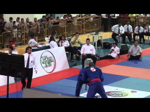 Denis Gomes vs Thiago Pereira - Brazil National Pro 2015