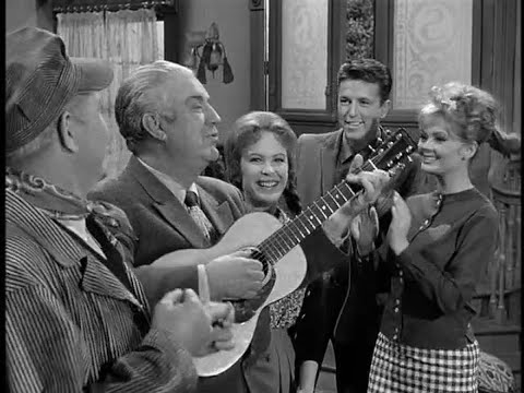 Charley (Smiley Burnett) sings "Hooterville Cannonball" | Petticoat Junction S1E31 (1964)