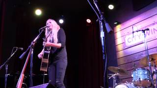 Holly Williams, &quot;Sometimes&quot;, LIVE in Nashville