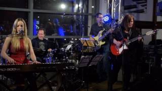 Suzie Vinnick  & Jenie Thai Nolan - Hound Dog - Live Blues Summit Eight 2017