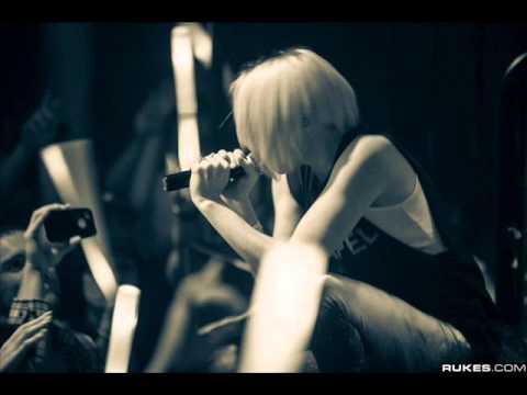 Emma Hewitt - Lasting Light (Jorn Van Deynhoven remix) radio edit