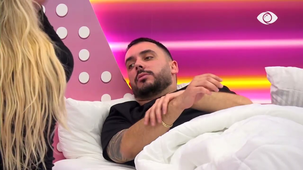 Ju nuk jeni të përputhshëm/ Lorna bisedon me Keijsin për marrëdhënien me Stelinën