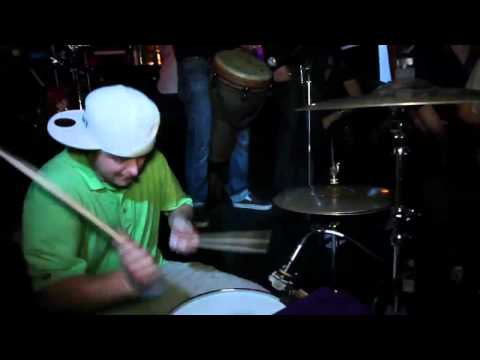 dj nikko . tony la sauce. wonderwall/edward maya