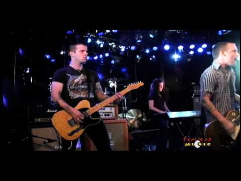 The Loved Ones - Pretty Good Year - Live on Fearless Music