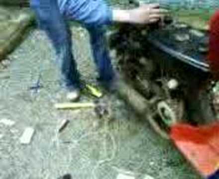 muziekinstalatie op brommer