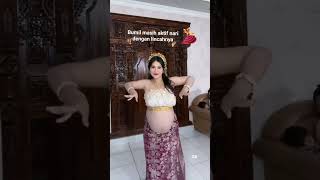 Download lagu bumil masih lincah nari padahal perut gede😘💪 #pregnant #bumil #senambumil #ibuhamil mp3