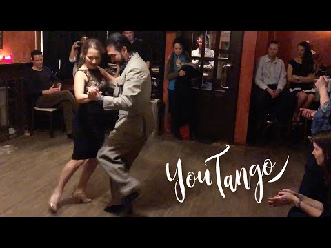  Gustavo Gómez  and  Gabi Gómez  are  dancing  to  the  milonga  "  No Hay Tierra Como La Mia  "  by  Solo Tango Orquesta  in  2020