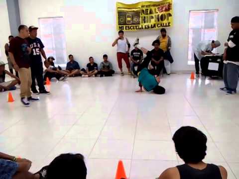 Bboy cirujano y vampi vs mougly y junior